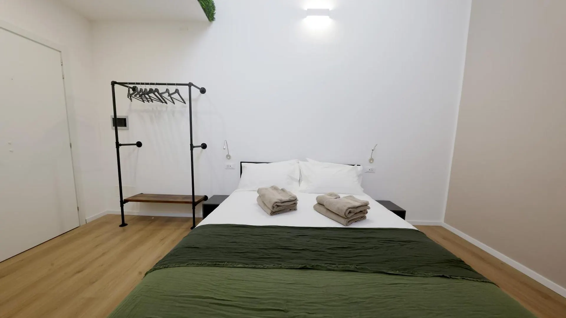 Argenteria5 Holiday Rooms Palermo Italy
